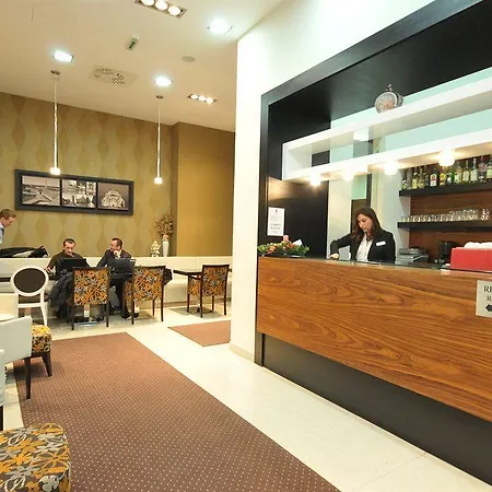 Garni Nevski 4*