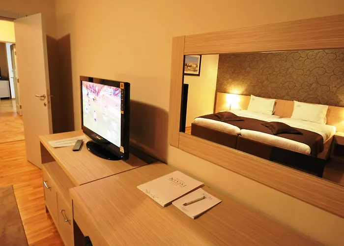 Hotel Garni Nevski 4*