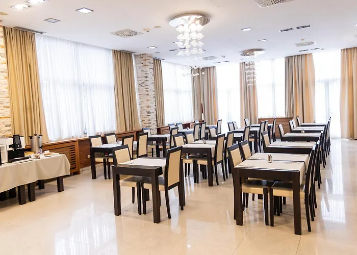 内维斯基加尔尼酒店 4* 贝尔格莱德