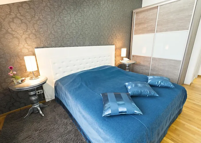 酒店 内维斯基加尔尼酒店